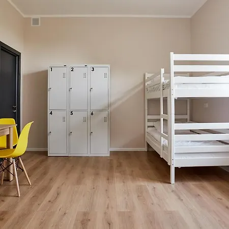 Hostel H! *